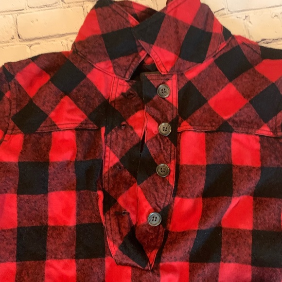 Plaid women’s top - Picture 2 of 4